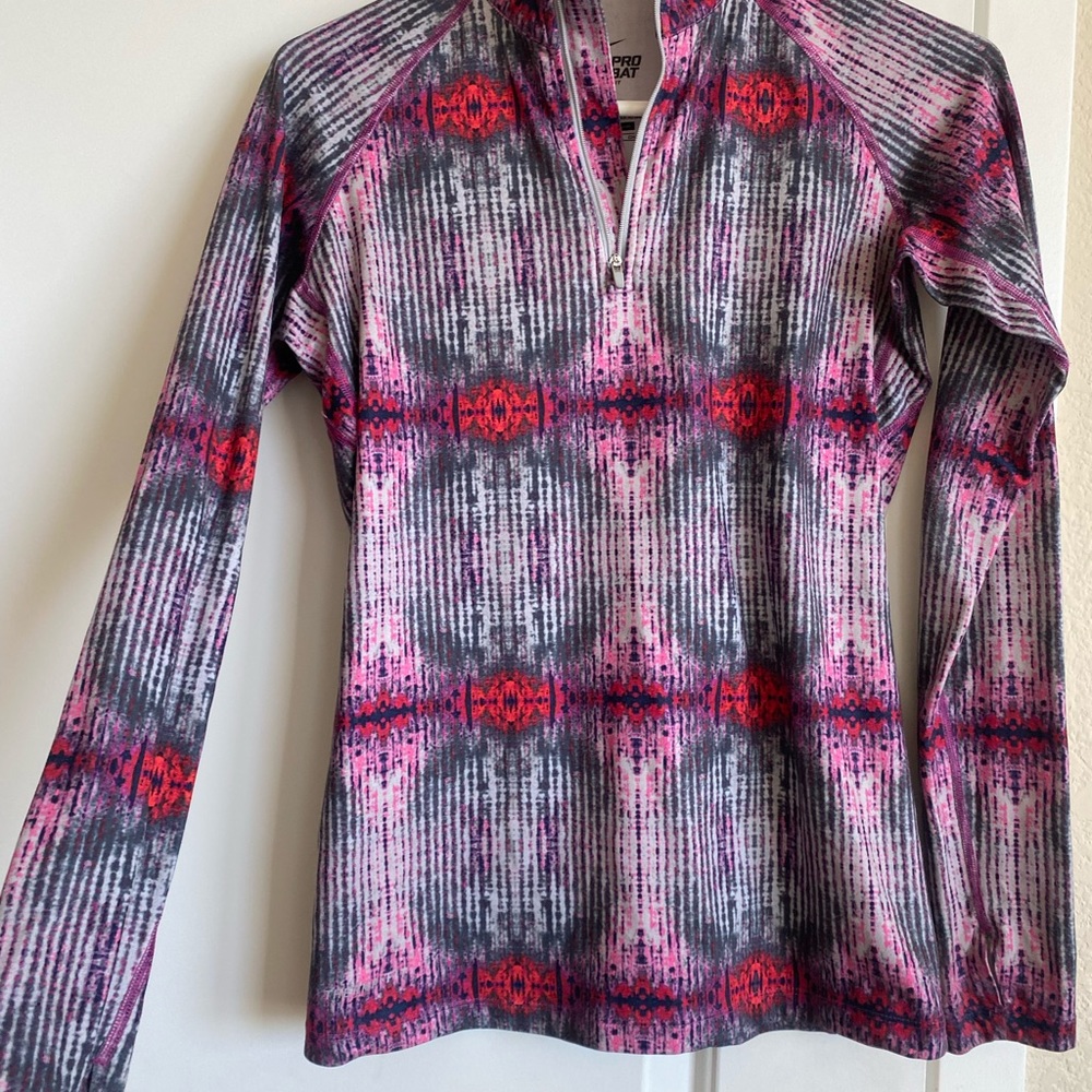 Nike Pro Combat: fitted half zip w/ thumb hole